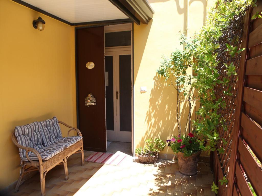 Il Giardino Di Tonia - Oplontis Guest House - Bed & Garden - Torre Annunziata Εξωτερικό φωτογραφία