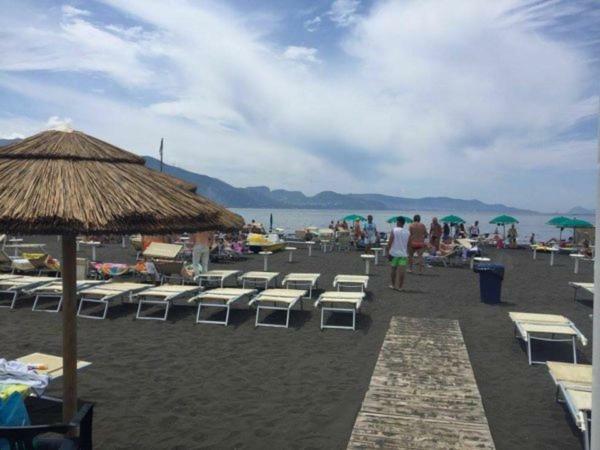 Il Giardino Di Tonia - Oplontis Guest House - Bed & Garden - Torre Annunziata Εξωτερικό φωτογραφία